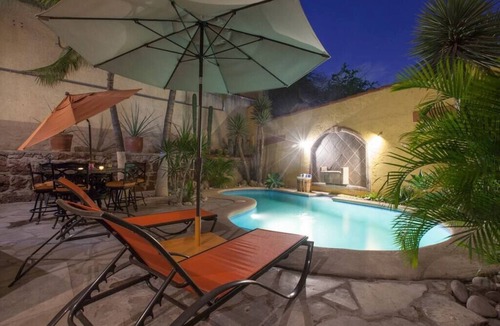 La Paz House | Casa Mexicana Summary