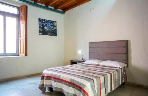Centro Historico Hostel | Casa Morelos StayHouse
