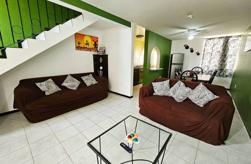 Tehuacan House | Casa Novedosa Recién Remodelada, Céntrica