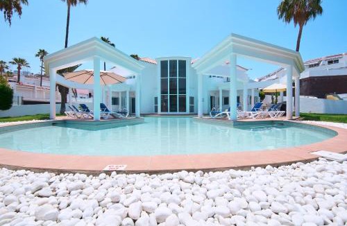 San Eugenio Villa | Casa Palmeras