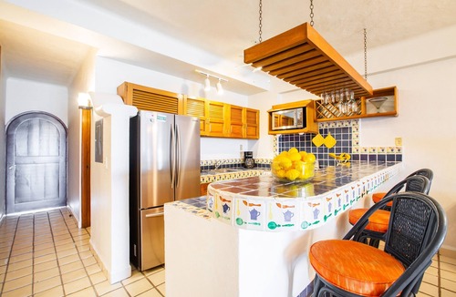 Emiliano Zapata Condo | Casa Paraiso Summary: