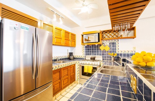 Emiliano Zapata Condo | Casa Paraiso Summary: