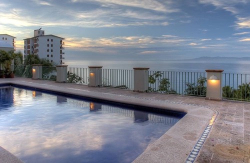 South Shore Hotel Area Villa | Casa Peregrina, Beautiful Large 6-10 Bedroom Villa