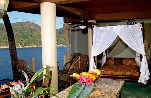 Yelapa House | Casa Pericos - The best house in Yelapa!
