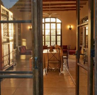 Todos Santos House | Casa Piedra - Close To The Beach!