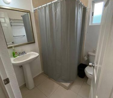 Leon Apartment | Casa Pirules- Parque Metropolitano