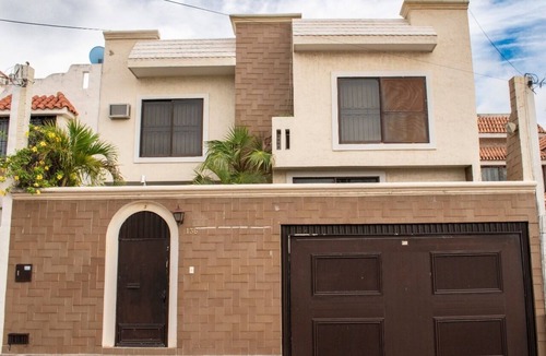Lomas de Mazatlan House | Casa súper amplia, cómoda y bien ubicada!
