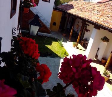 Del Cerrillo House | Casa Tequio
