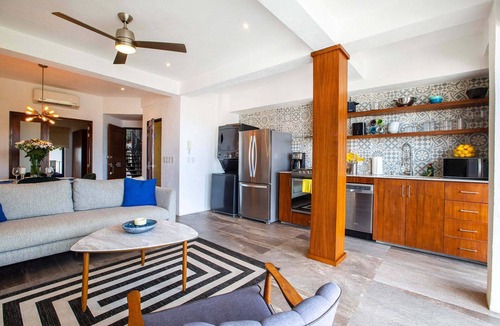 Colonia 5 de Diciembre Apartment | Casita Layla Summary:
