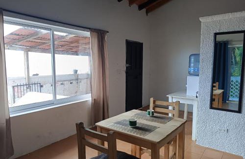 Proyecto escola House | Casita Vista al mar cerca del malecón