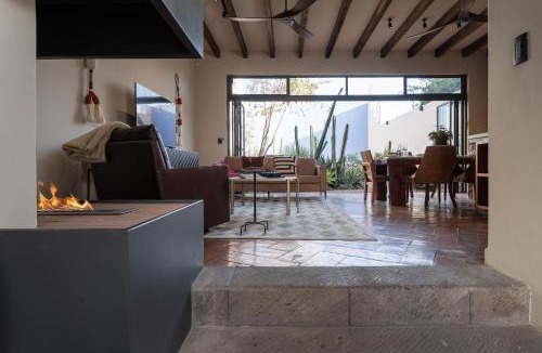 La Cruz House | Casona del Buen Huerto, Modern 2BR Home in Queretaro