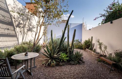 La Cruz House | Casona del Buen Huerto, Modern 2BR Home in Queretaro