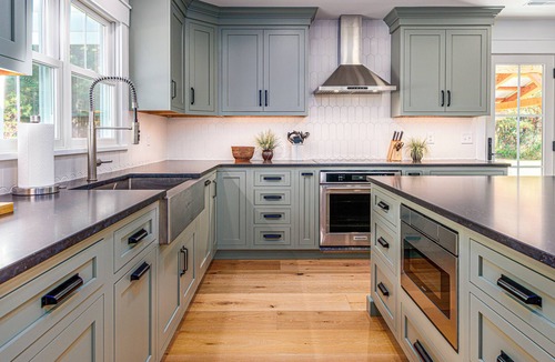 Woolford Cottage | Cedar Point 6.5 Acre Waterfront Family Retreat With Pool And Sandy Beach!