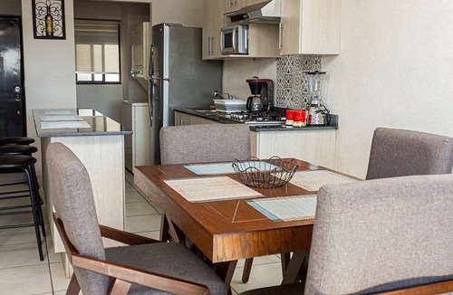 San Juan de Dios Apartment | Central condominium near IMSS, H Civil & CUCS