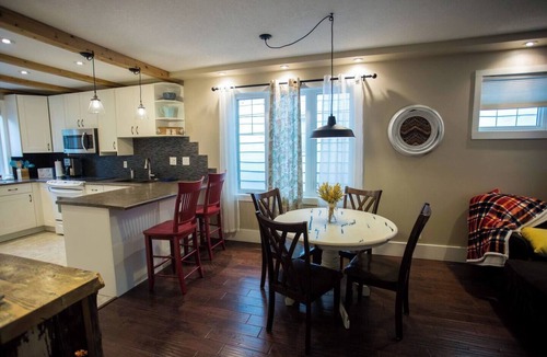 Saskatoon House | Central Home w/Backyard and Garage parking Space close to Broadway and Downtown