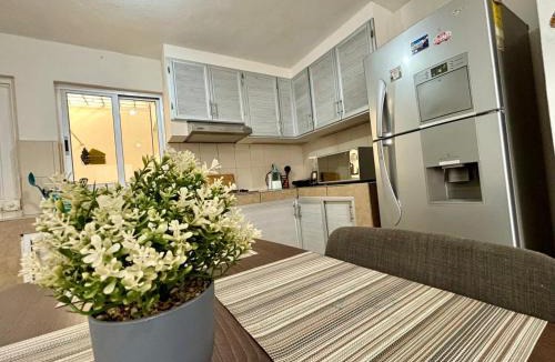 Culiacan Apartment | Centrico, Cama King Size & Cocina Cerca de la UAS
