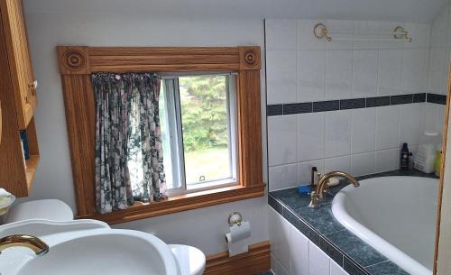 Glen Williams House | Century House on Quarter acre lot