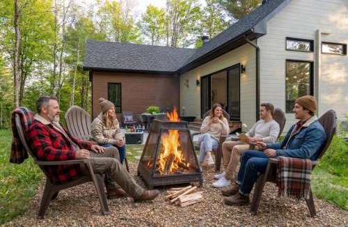 Argenteuil Regional County Municipality Ski Chalet | Chalet Le Pin with Private Spa & Billiards, Carling Lake