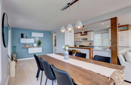 Deauville Ski Chalet | Chalet nestled on Lake Magog, sublime view, wood stove, 3 bedrooms. 3 bathrooms