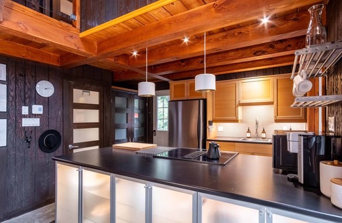 Orford Ski Chalet | Chalet Norwegian, Turn Key Amenities + Pet Friendly + Hi Speed WiFi