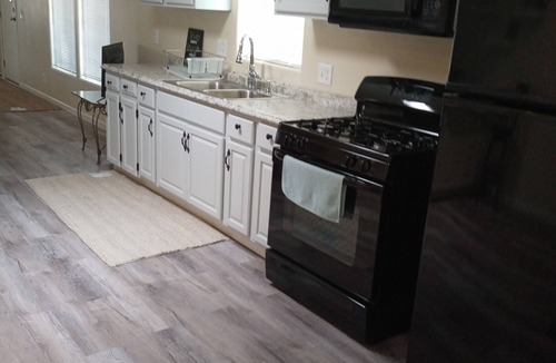 Tucson House | Charm remodeled 2b 2b with 2/p space only 7 minutes from down town