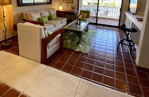 Santa Rosa Apartment | Charming 1 bedroom ocean front apartment in Cabo