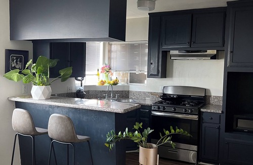 Inglewood Apartment | Charming 1-bedroom 1 bath apartment with balcony