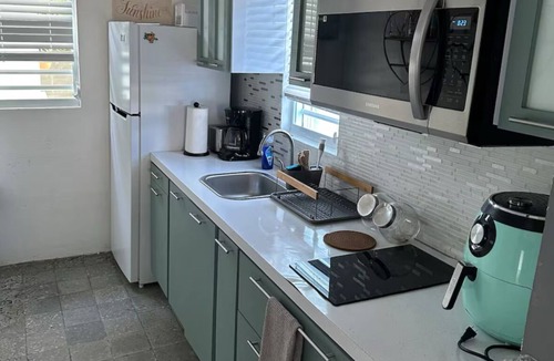 Islote House | Charming 3-bedroom house in Arecibo with WiFi and AC