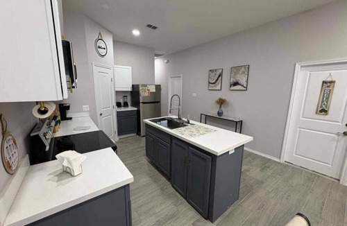 Mission House | Charming 3-bedroom house in delightful Mission