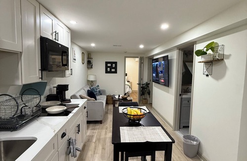 Takoma House | Charming and Convenient Retreat in the vibrant Upper Northwest of DC
