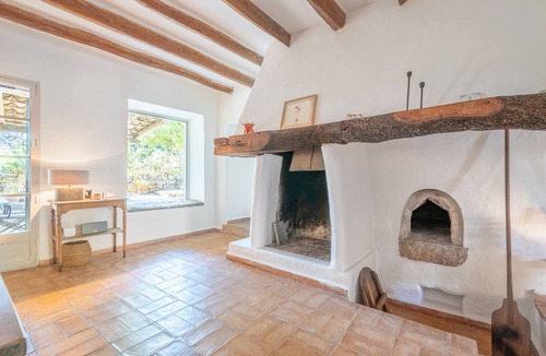 Es Carritxo Villa | Charming country house 'Can Panxeta' with sea views, Wi-Fi, and air conditioning