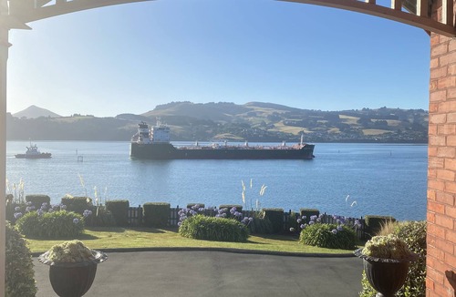 Dunedin House | Charming house with WiFi in welcoming Dunedin