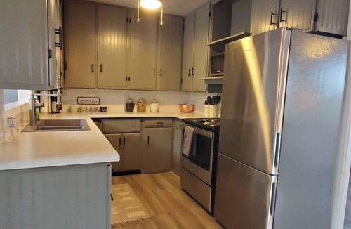 Saugeen Shores Cottage | Charming Lakefront Cottage with Spectacular Views
