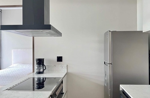 La Cruz de Huanacaxtle Condo | Charming 2-bedroom condo IN THE BEACH with WiFi, AC in adorable La Cruz