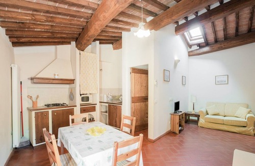 Sesto Fiorentino Apartment | Charming Retreat in Montorsoli