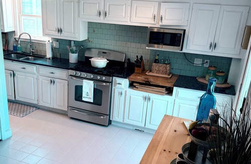 Scituate House | Charming Scituate Coastal Cottage