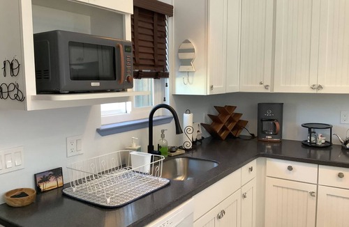 Cayucos Condo | Charming Seaside Retreat by Cayucos Pier