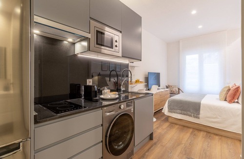 Chamberi Apartment | Charming Studio for Two in Beautiful Chamberí