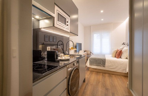 Chamberi Apartment | Charming Studio for Two in Beautiful Chamberí