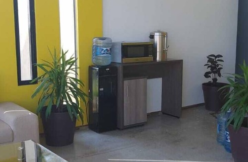 Baja California Hostel | CHECK INN HOSTAL AEROPUERTO GDL - Hostel