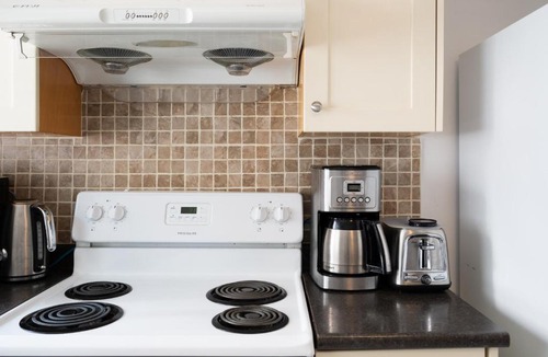 Fleetwood Apartment | Cheng Rental