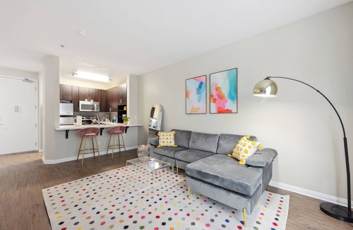 Del Rey Apartment | Chic 1-bedroom apt with pool, gym in Marina del Rey! Free parking!