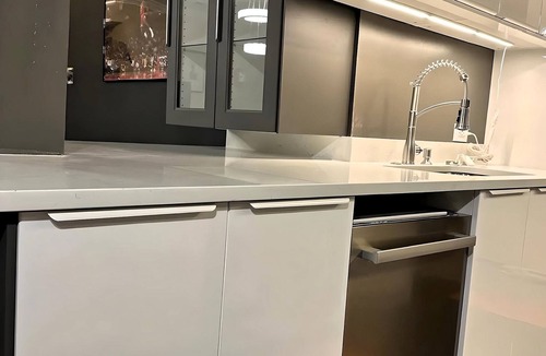 Upper Marlboro Apartment | Chic 2-bedroom studio apartment w/WiFi, tennis court, playground-dog park & more
