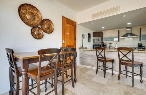 Pedregal Condo | Chic Cabo Condo - Walk to Marina & Downtown!
