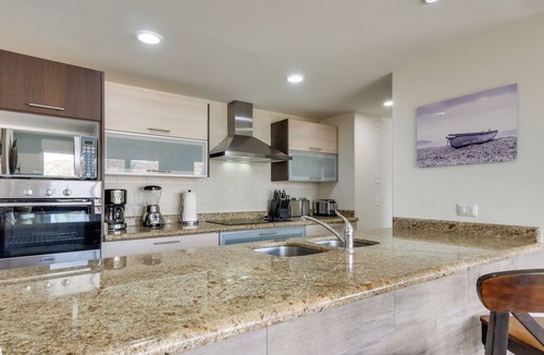 Pedregal Condo | Chic Cabo Condo - Walk to Marina & Downtown!