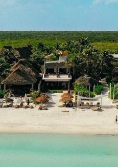 Zona Hotelera House | Chillaxing Beach Front House