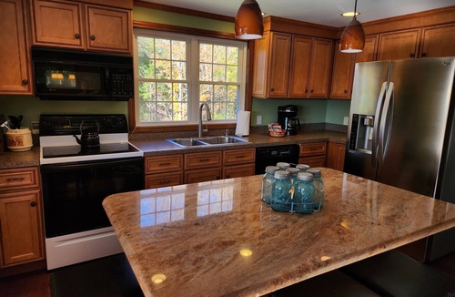 Wilmington House | Chimney Hill Charmer for Four Seasons of Fun!
