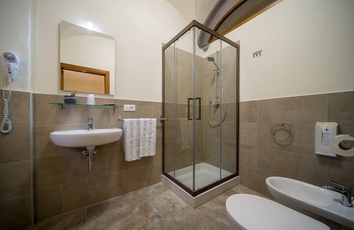 Volterra Hostel | Chiostro delle Monache Hostel Volterra