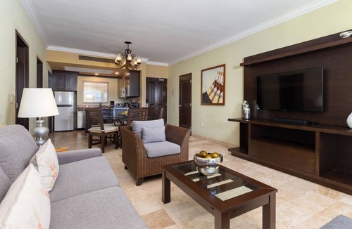 Flamingos Resort | Christmas in 2 BR Suite Flamingos