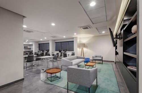 Minerales Hotel | City Express by Marriott Guadalajara Aeropuerto